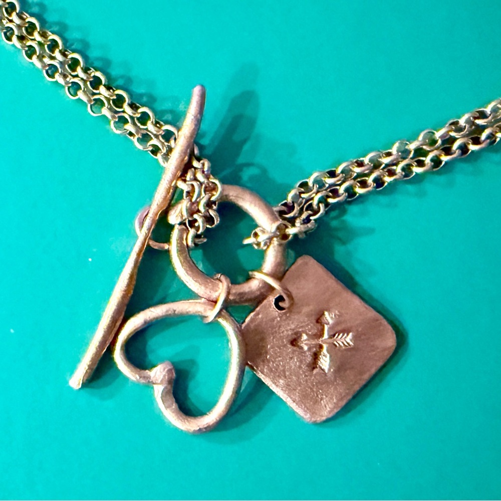 Dea Dia Brass Necklace with Toggle Closure - Picture 2 of 3